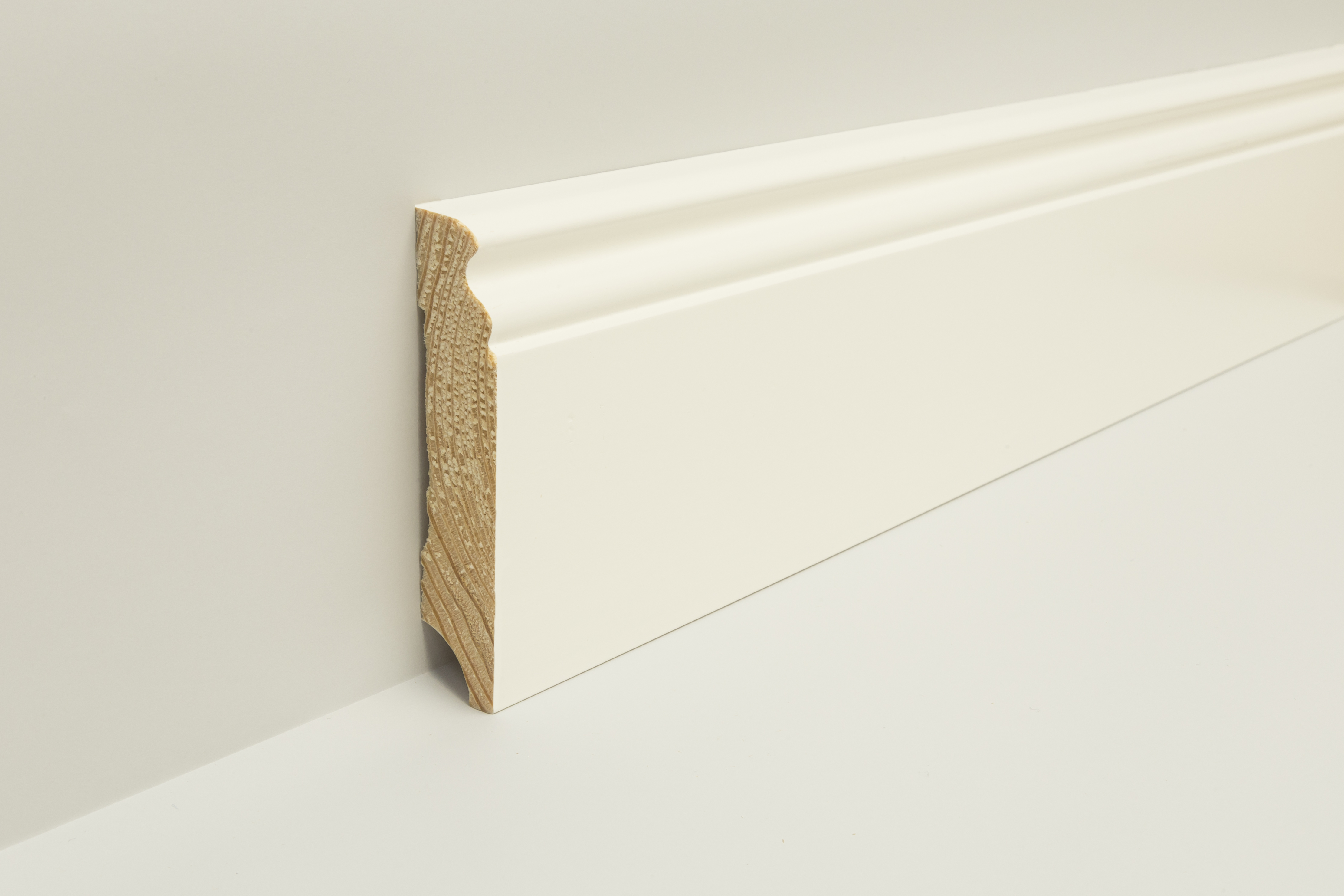 Sockelleiste Kiefer weiß lackiert (9010) WL10 18x96mm weiß PROF.#626NEU