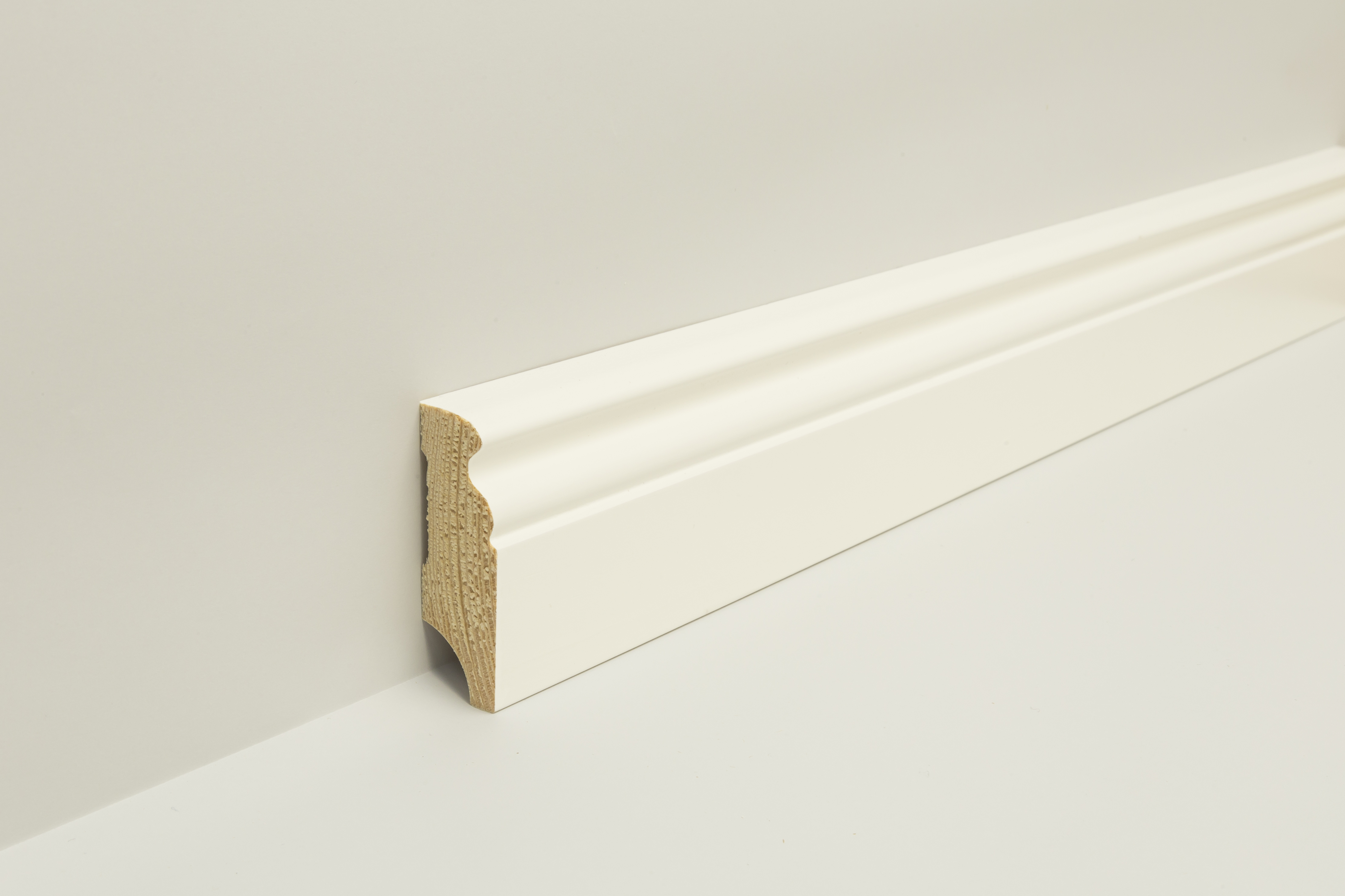 Sockelleiste Kiefer weiß lackiert (9010) WL10 18x58mm weiß PROF.#624NEU