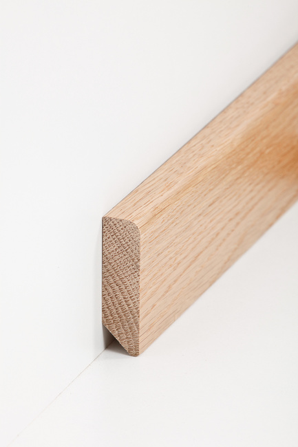 Südbrock Holz-Sockelleiste Bergeiche lackiert | 16x58 mm | abgerundete Kante
