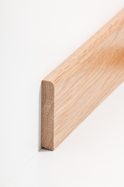 Südbrock Holz-Sockelleiste Bergeiche lackiert | 13x70 mm | abgerundete Kante